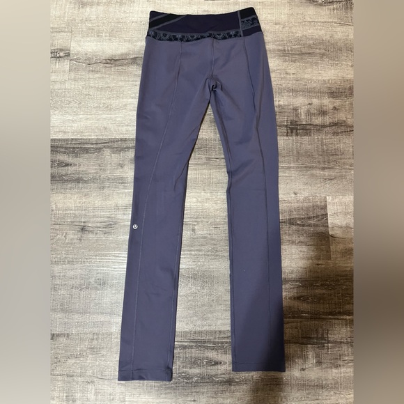 LULULEMON Skinny Groove Pant - Full-On Luon in Nightfall - Picture 5 of 8